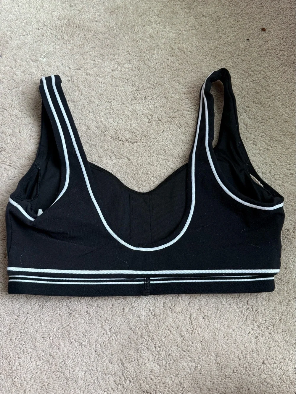 ALO Airbrush Heart Throb Bra and Legging Set